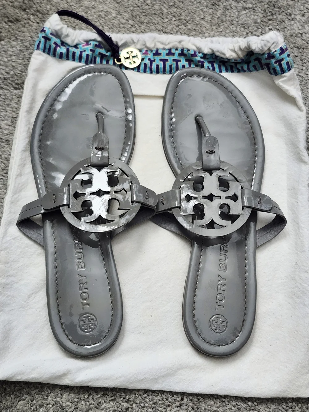 Tory Burch Miller Patent Logo Thong Sandals W/Dustbag